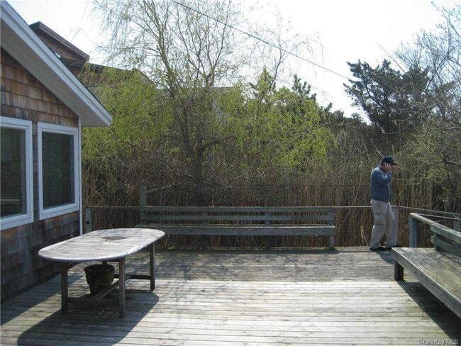 Building Photo - 4 Superior Walk