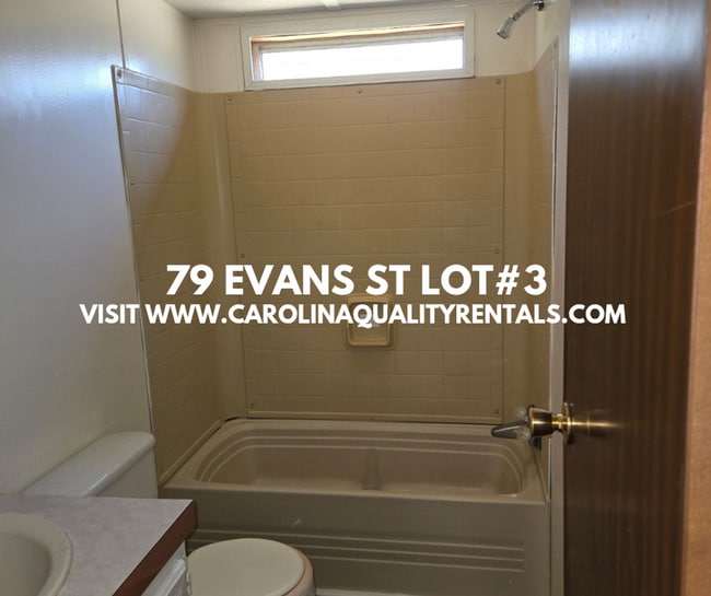 Building Photo - 3 bedroom 2 bath singlewide