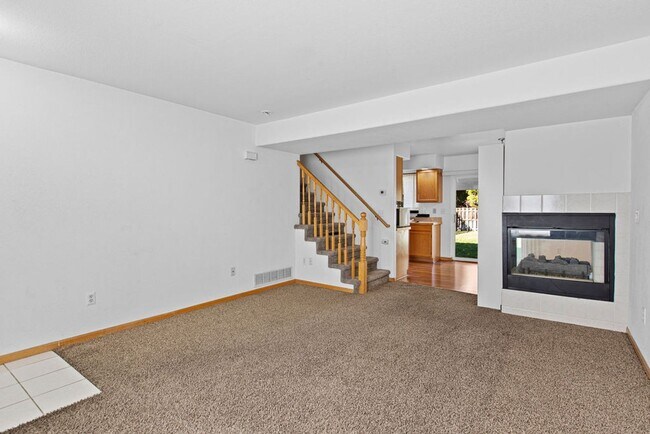 Building Photo - 2016 Glenmoor Dr