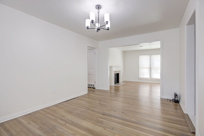 Building Photo - 821 NW 48th St