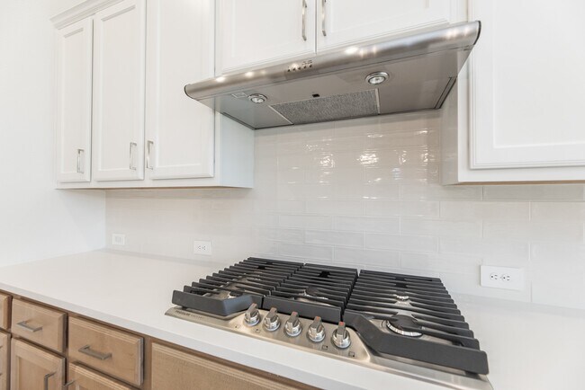 Building Photo - 30723 Grn Acrs Ct