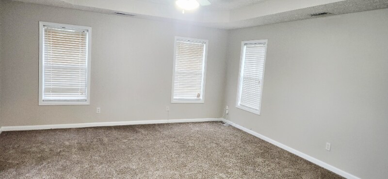 Building Photo - 7641 Crestwicke Crossing Dr