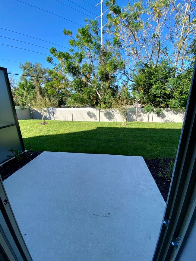 Building Photo - Brand New Townhome for Rent in Gated Commu...