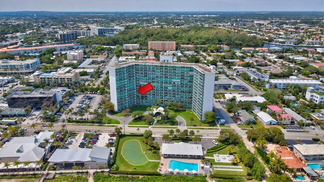 Building Photo - 333 NE 21st Ave