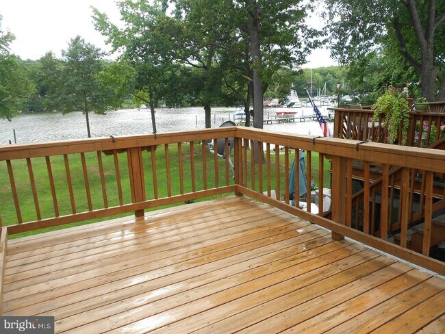 Building Photo - 434 Waters Watch Ct