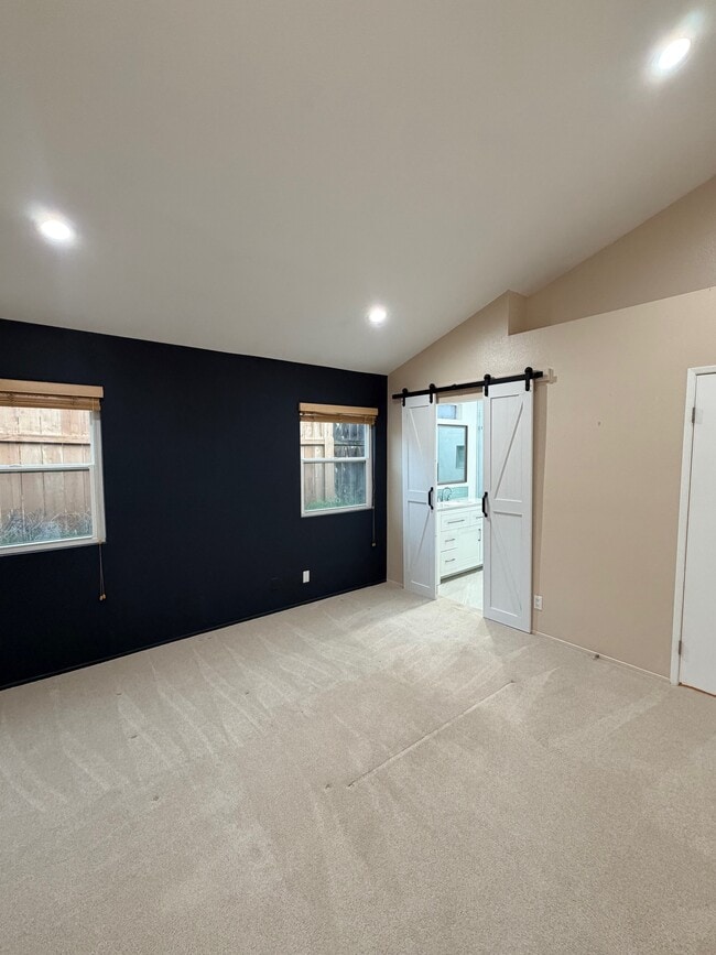 Building Photo - 1845 Blackhawk Ave