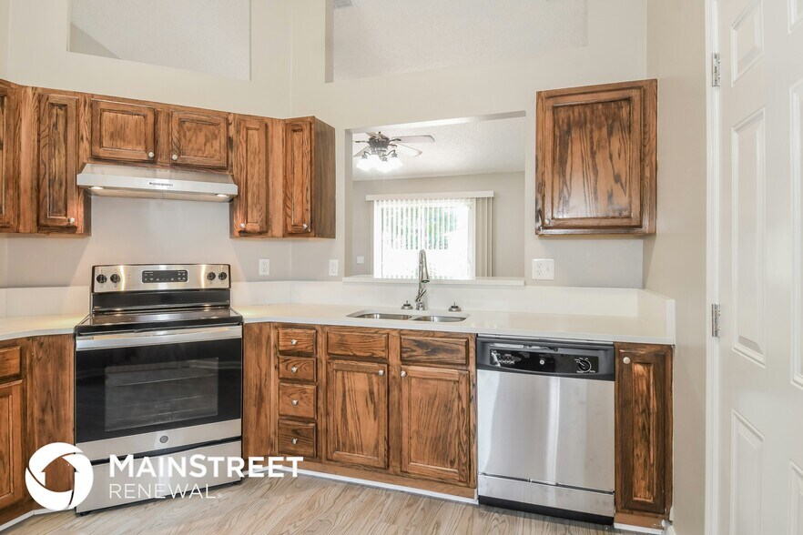 Building Photo - 5948 Wentworth Cir S