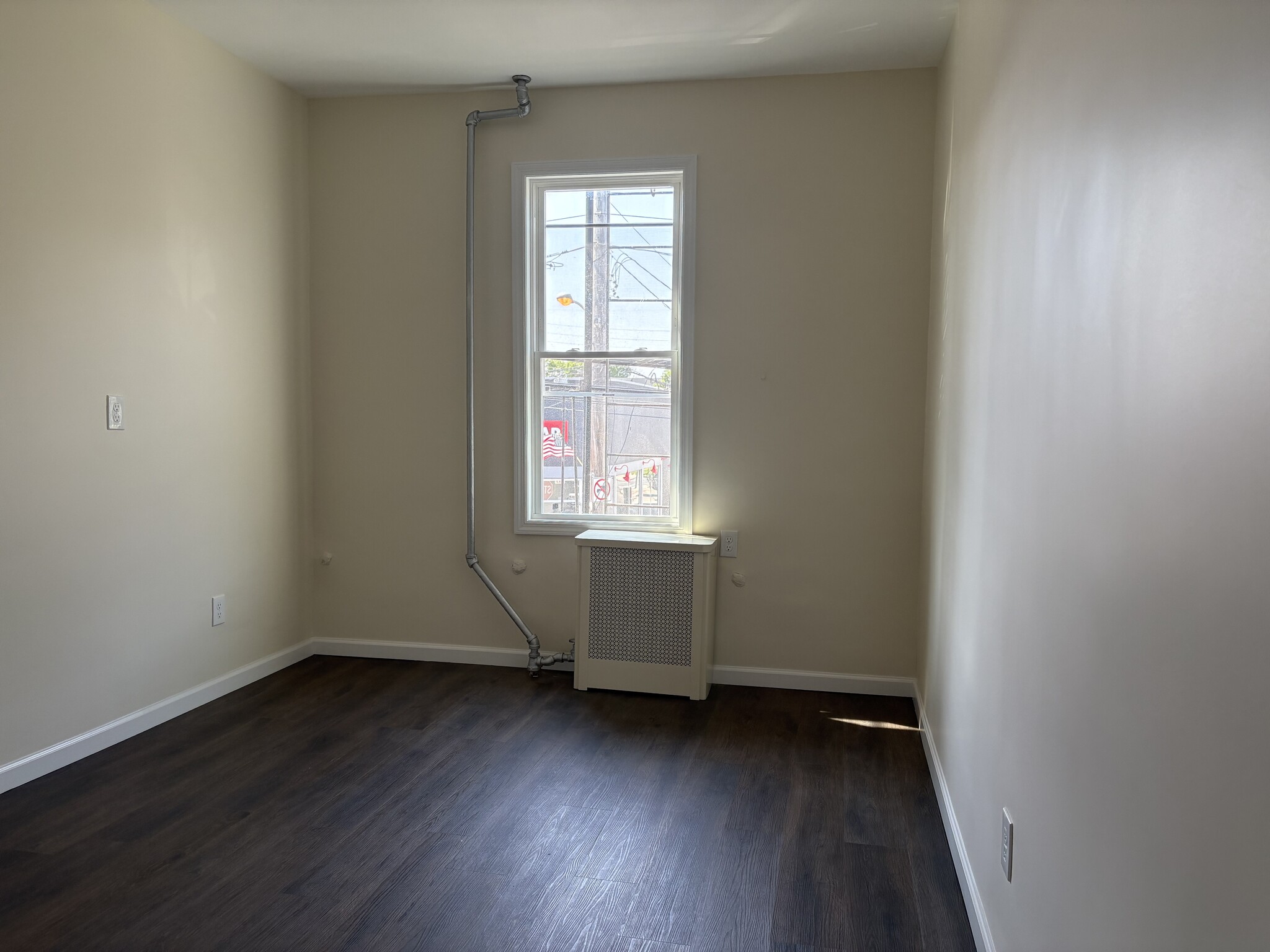 2nd Bedroom - 353 Central Ave