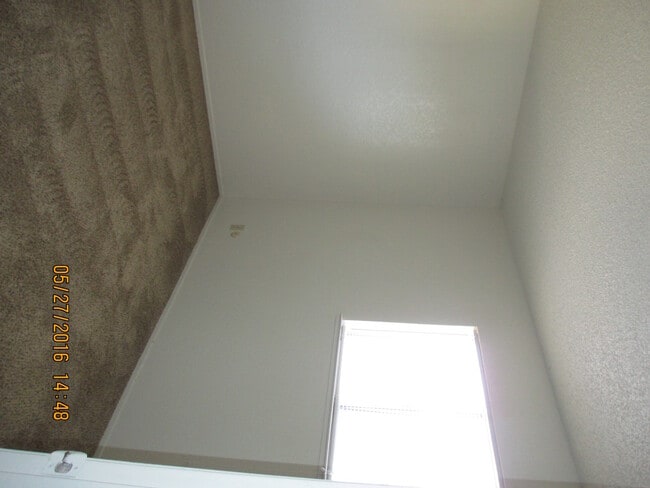 Building Photo - FOU310