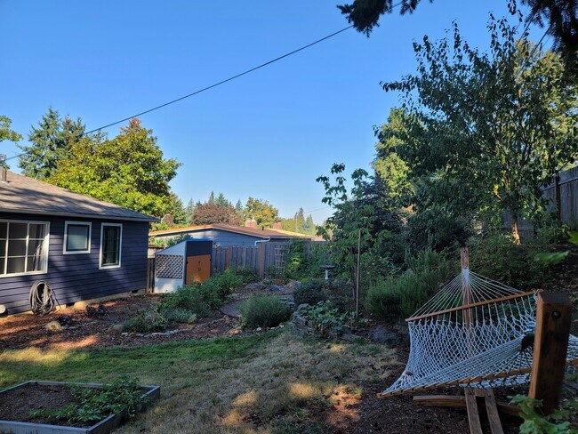 Building Photo - 1110 SE 113th Ave