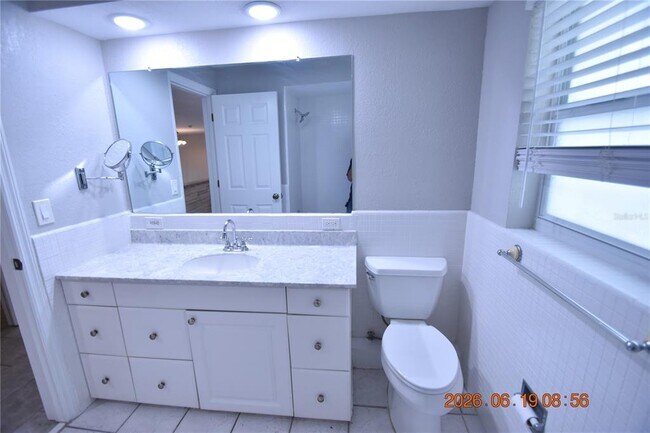 Building Photo - 3273 Harbor Lake Dr