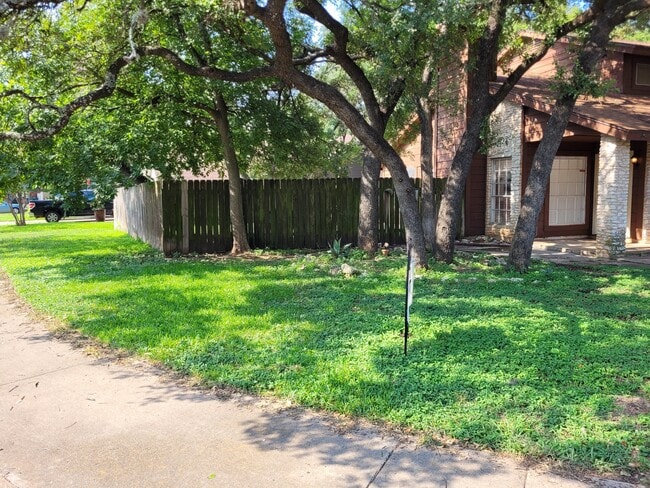 Building Photo - 8801 Clearbrook Trail