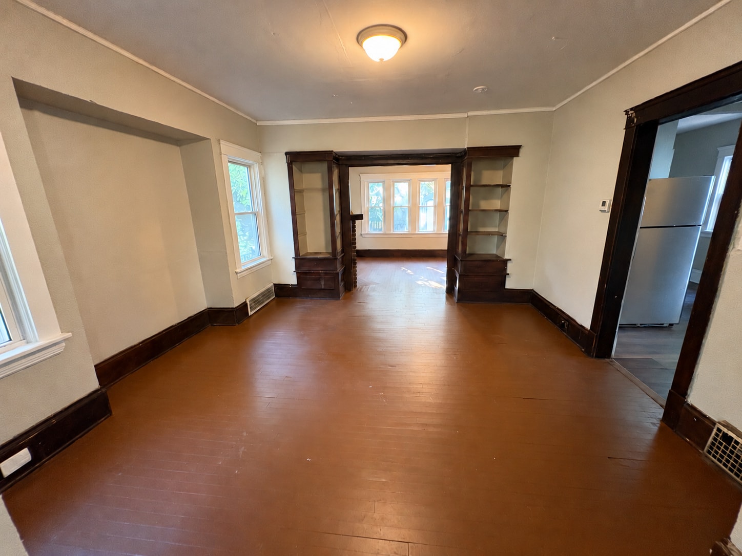 Building Photo - 2108 W 89th St