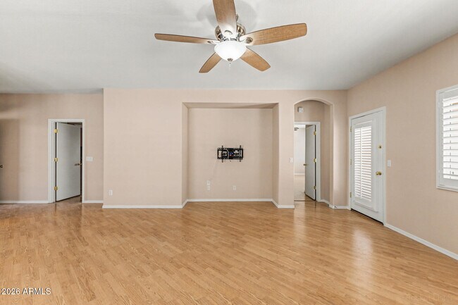 Building Photo - 8373 W Mary Ann Dr