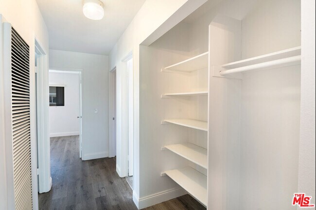 Building Photo - 4810 Hollow Corner Rd