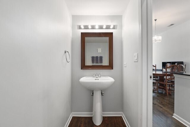 Building Photo - 940 N Crosby St