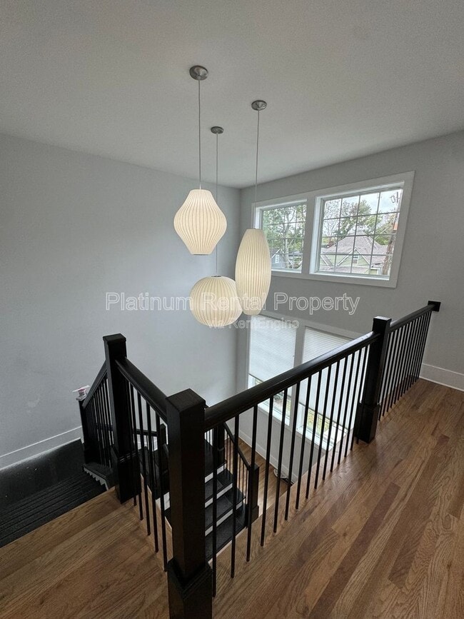 Building Photo - 150 Dahlgren St SE