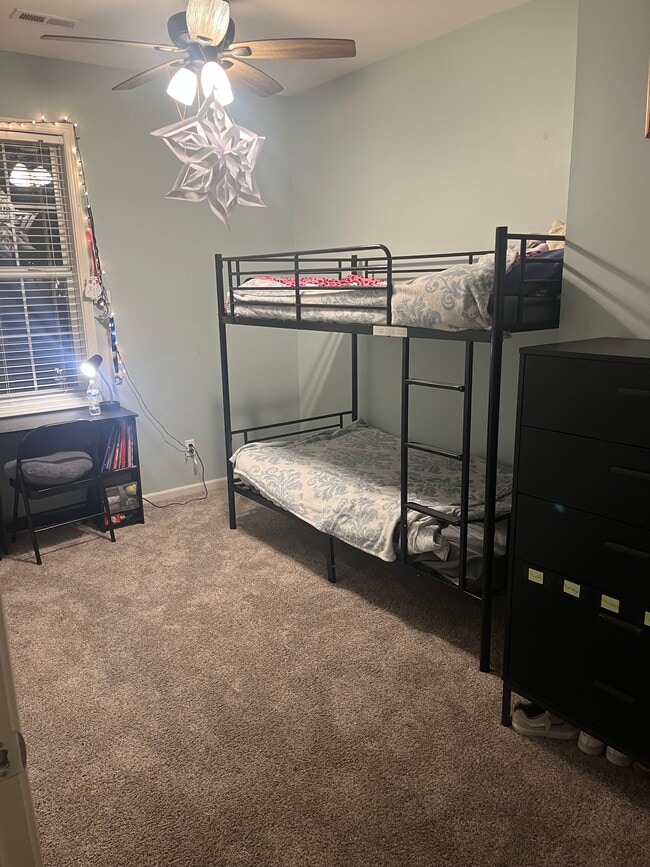 Building Photo - 1514 N Clay St