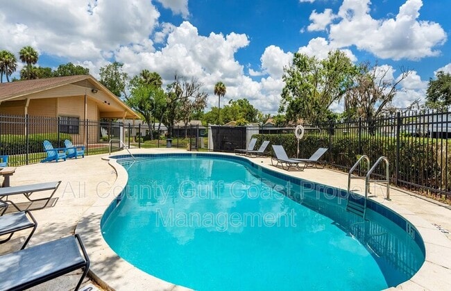 Building Photo - 8035 56th Ct E