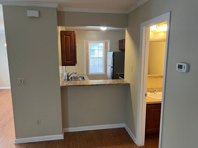 Building Photo - 6611-7227 Bevington Duplex