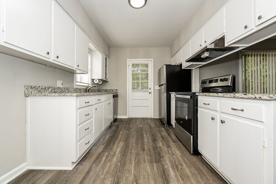 Building Photo - 3816 Rockdale Dr