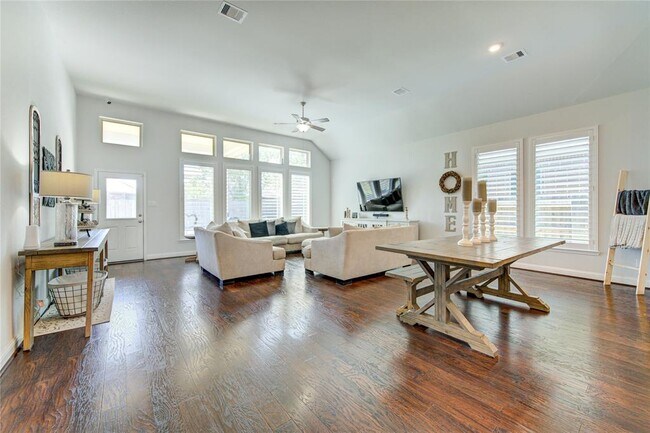 Building Photo - 29323 Sagewood Arbor Ln