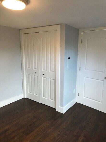 Building Photo - 109 Hawthorn Way