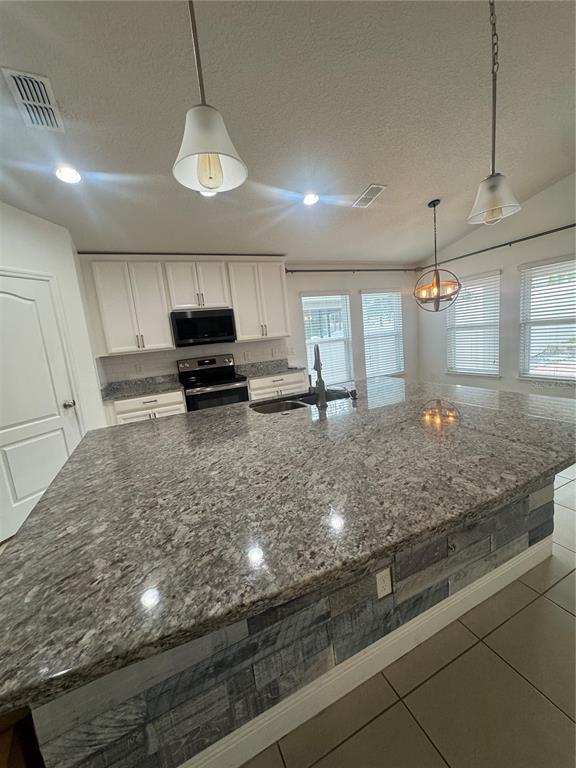 Building Photo - 1215 Garrett Gilliam Dr