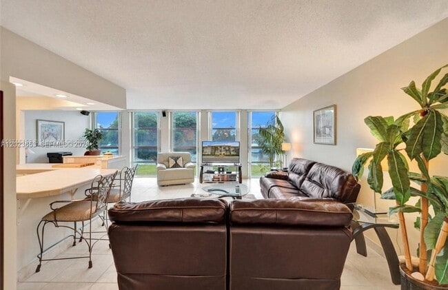 Building Photo - 601 Three Islands Boulevard