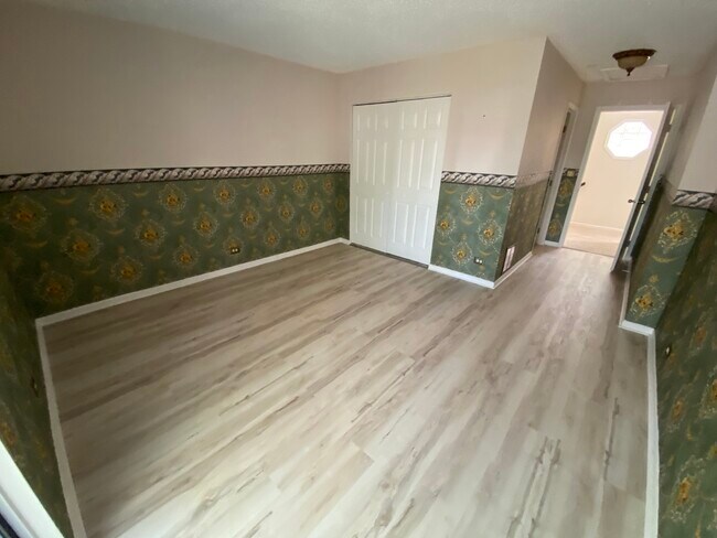 Building Photo - 1283 Ranchview Ct
