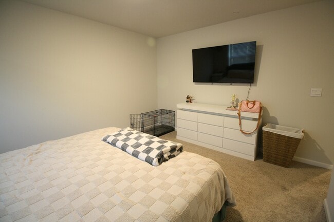 Building Photo - 220 Dale Mires Ln