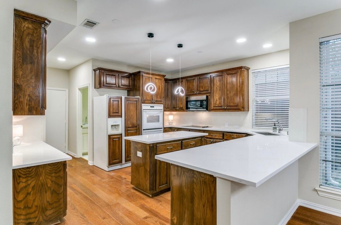 Building Photo - 602 Signet Ct
