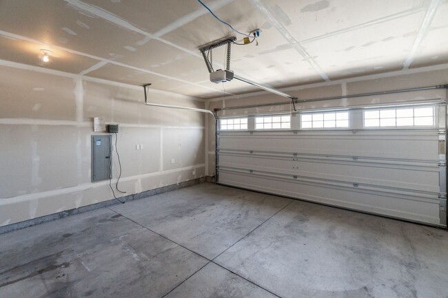 Building Photo - Charming 3 Bed, 2 Bath Home in Cheney – Op...
