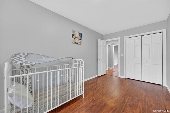 Building Photo - 155 Roselawn Rd