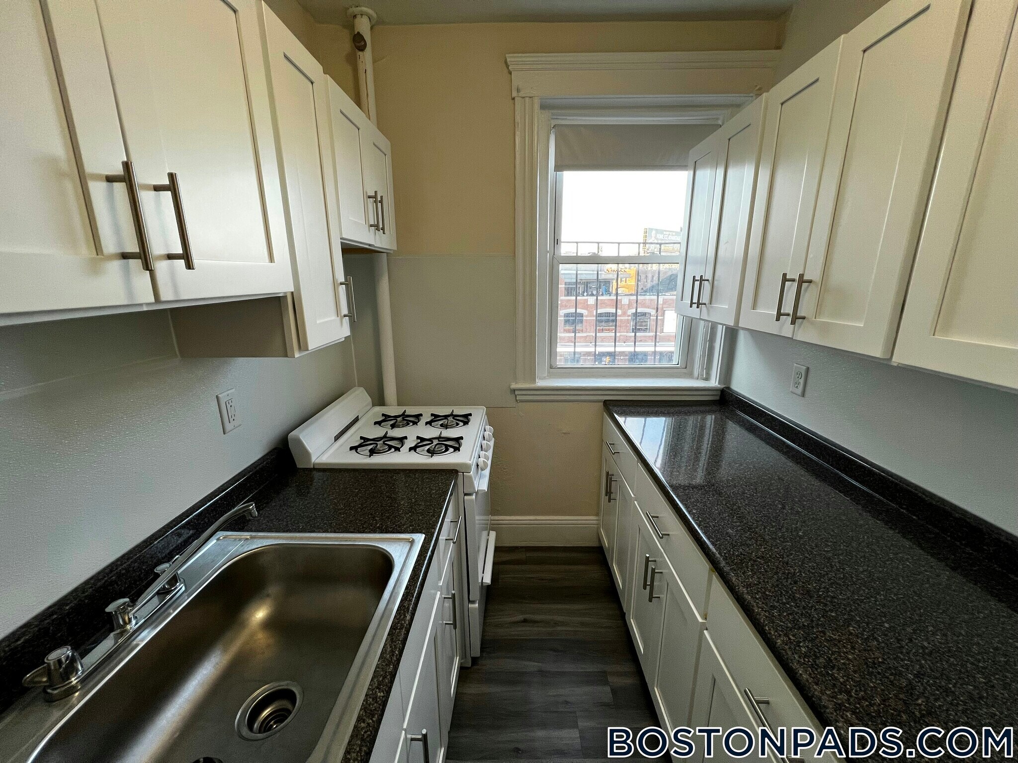 Building Photo - 1185 Boylston St