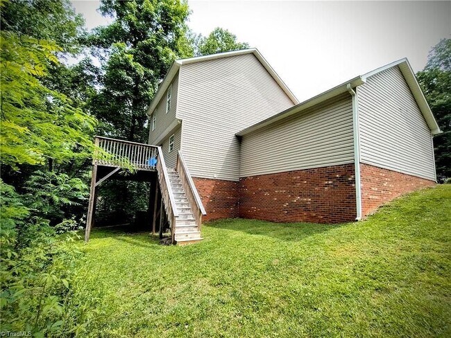 Building Photo - 3709 Courtland Cir