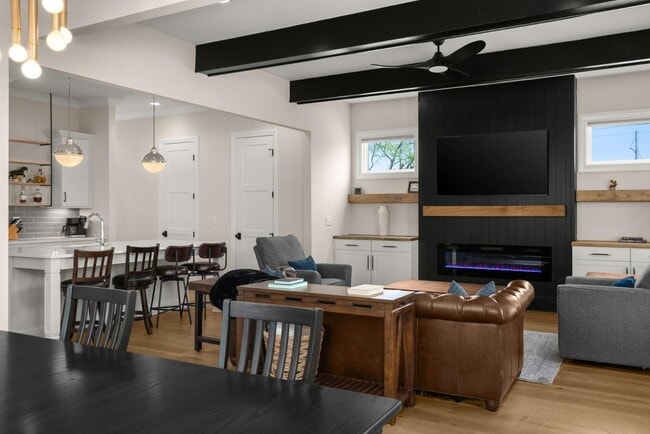 Building Photo - 500 Waycross Dr