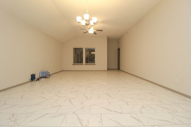 Building Photo - 13709 Lago Vista Ave