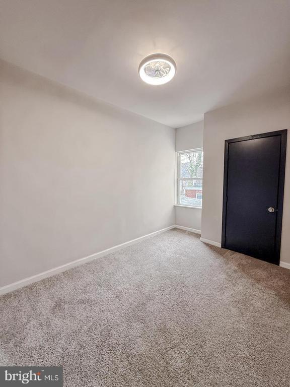 Building Photo - 738 N 38th St