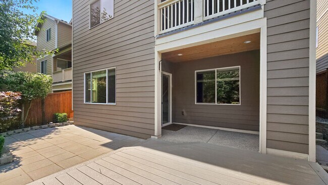 Building Photo - 18231 3rd Dr SE