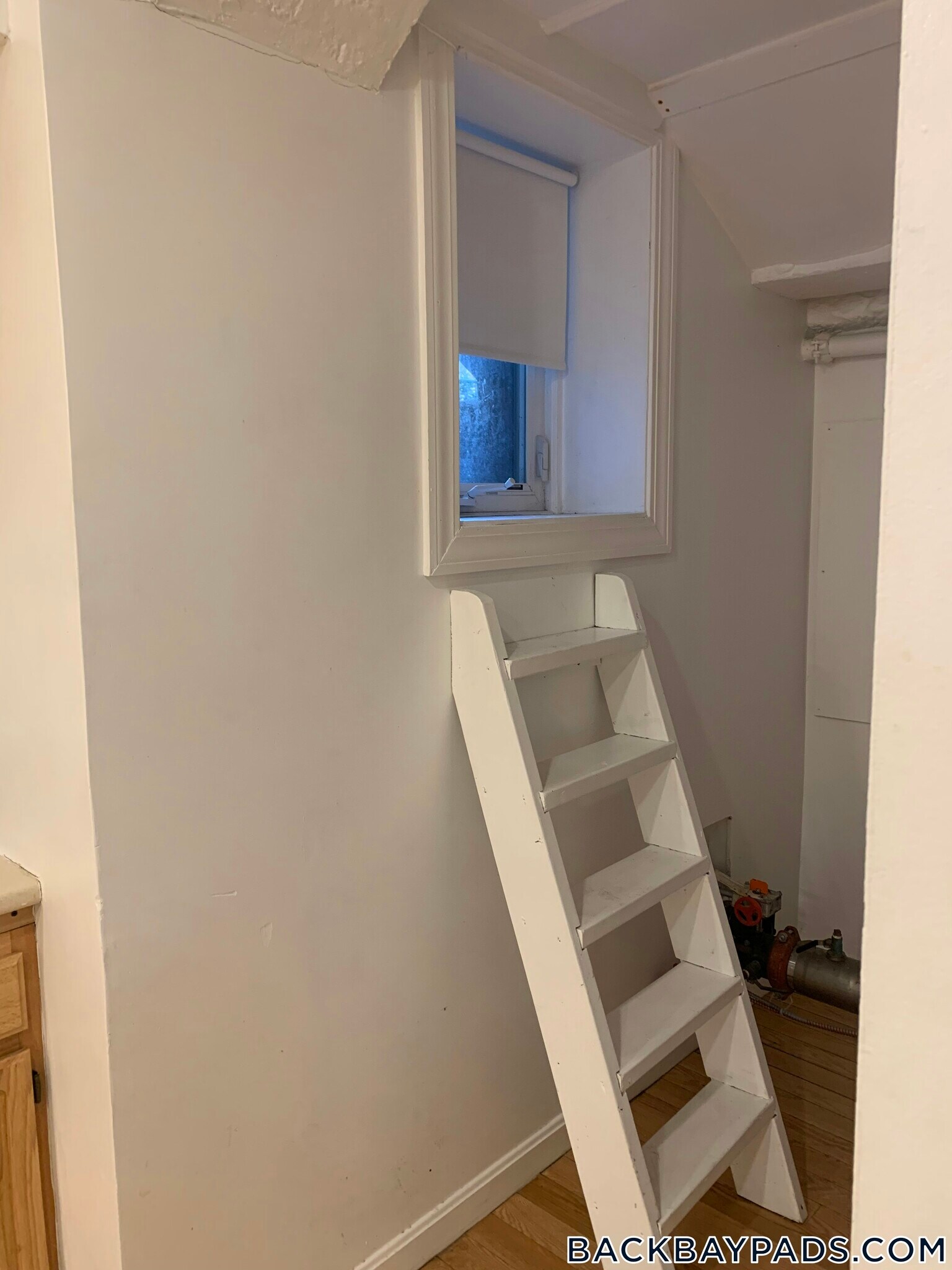 Building Photo - 405 Beacon St