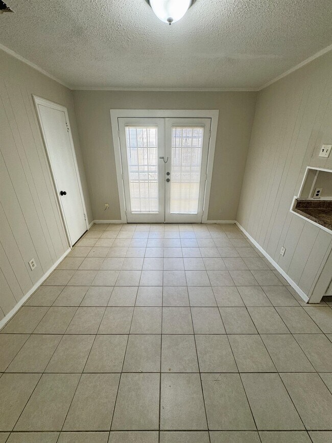 Building Photo - 1019 Buckner Rd