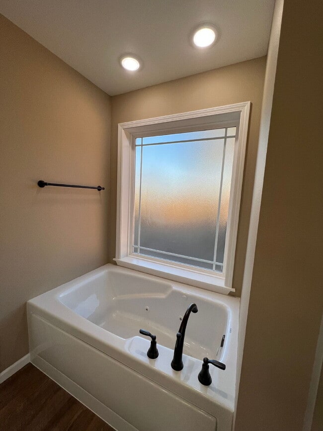 Building Photo - 145 Bald Cypress Ct