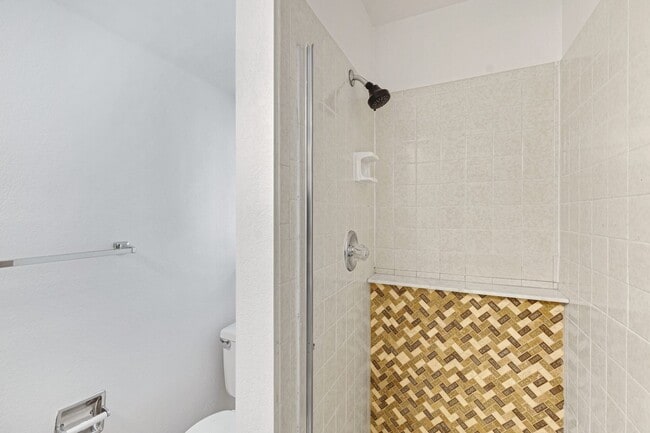 Building Photo - 3 bedroom home in Quail Meadows for rent