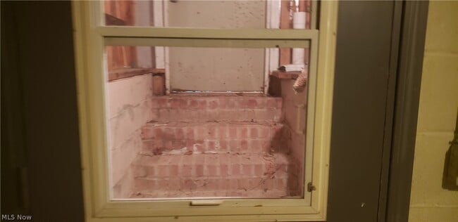 Building Photo - 12765 Butternut Rd