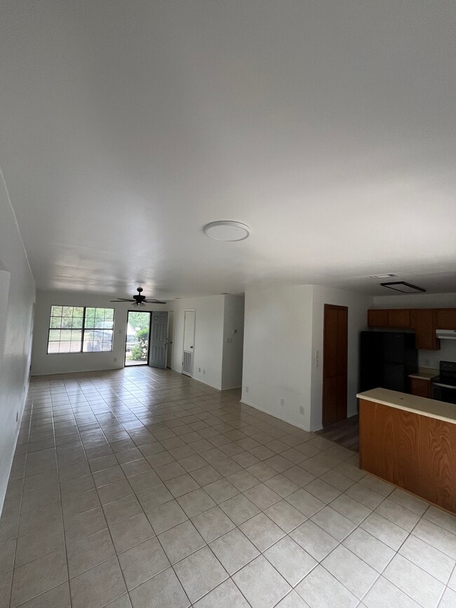 Building Photo - 3254 Beevers Cir