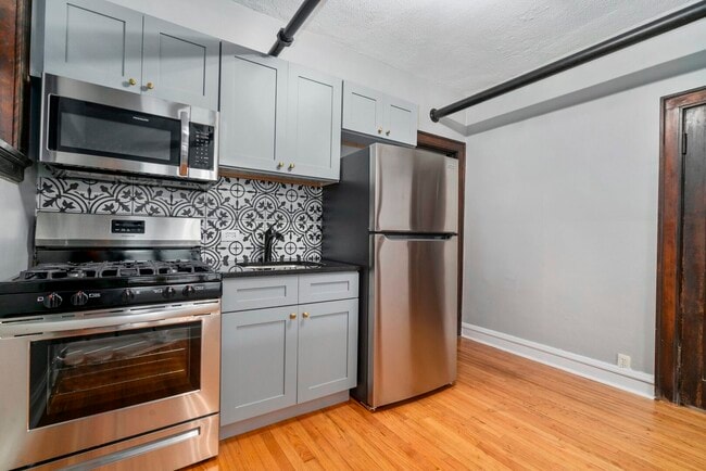 Building Photo - 532 Hillside Ave