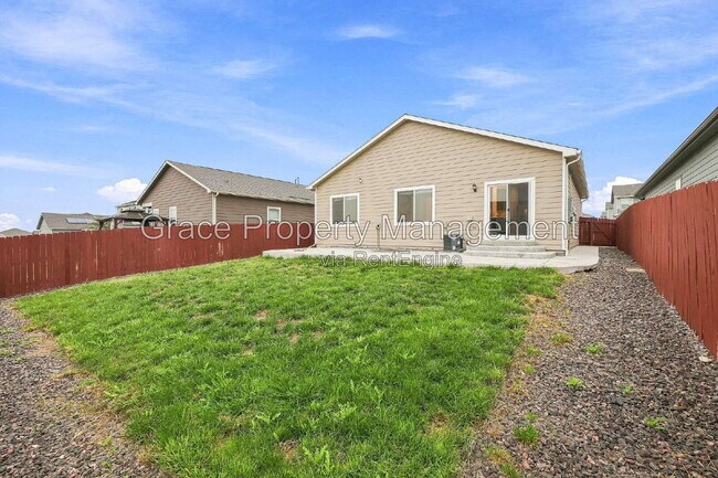 Building Photo - 8883 Ventura Ct