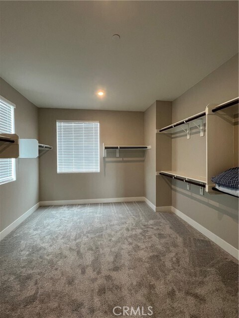 Building Photo - 16559 Pathfinder Ave