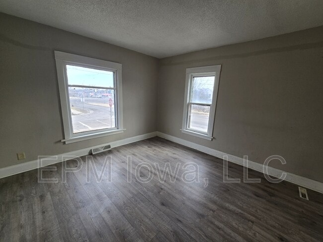 Building Photo - 1324 South St